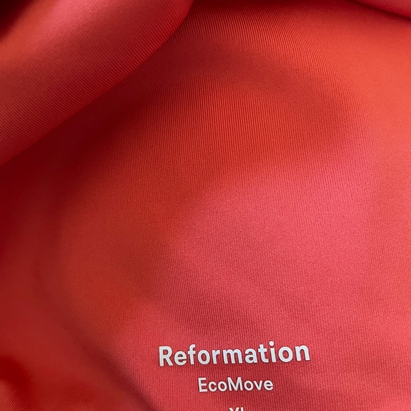 🩷 Final Sale 🧡NWT Reformation Ecomove Simone Bra - Hot Coral - Picture 3 of 4